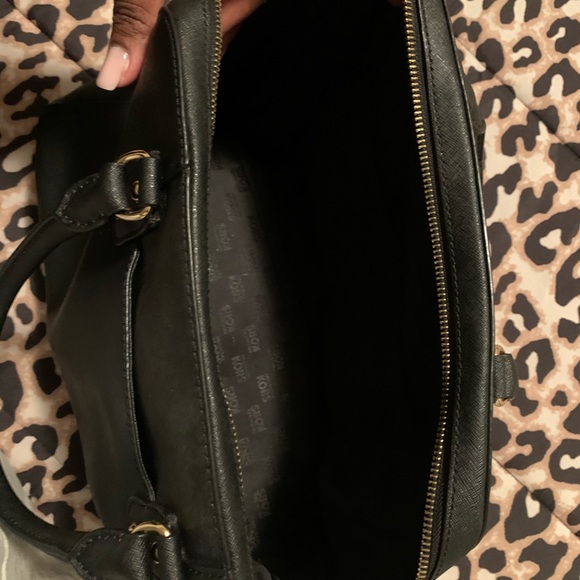 2 Used MK Purses - Picture 8 of 8